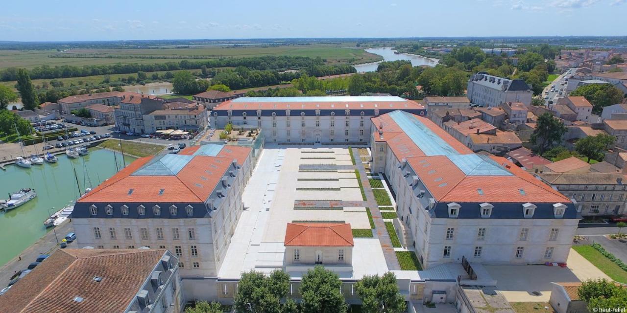 Résidence de la Corderie Royale - Meublés de Tourisme Rochefort-sur-Mer Extérieur photo