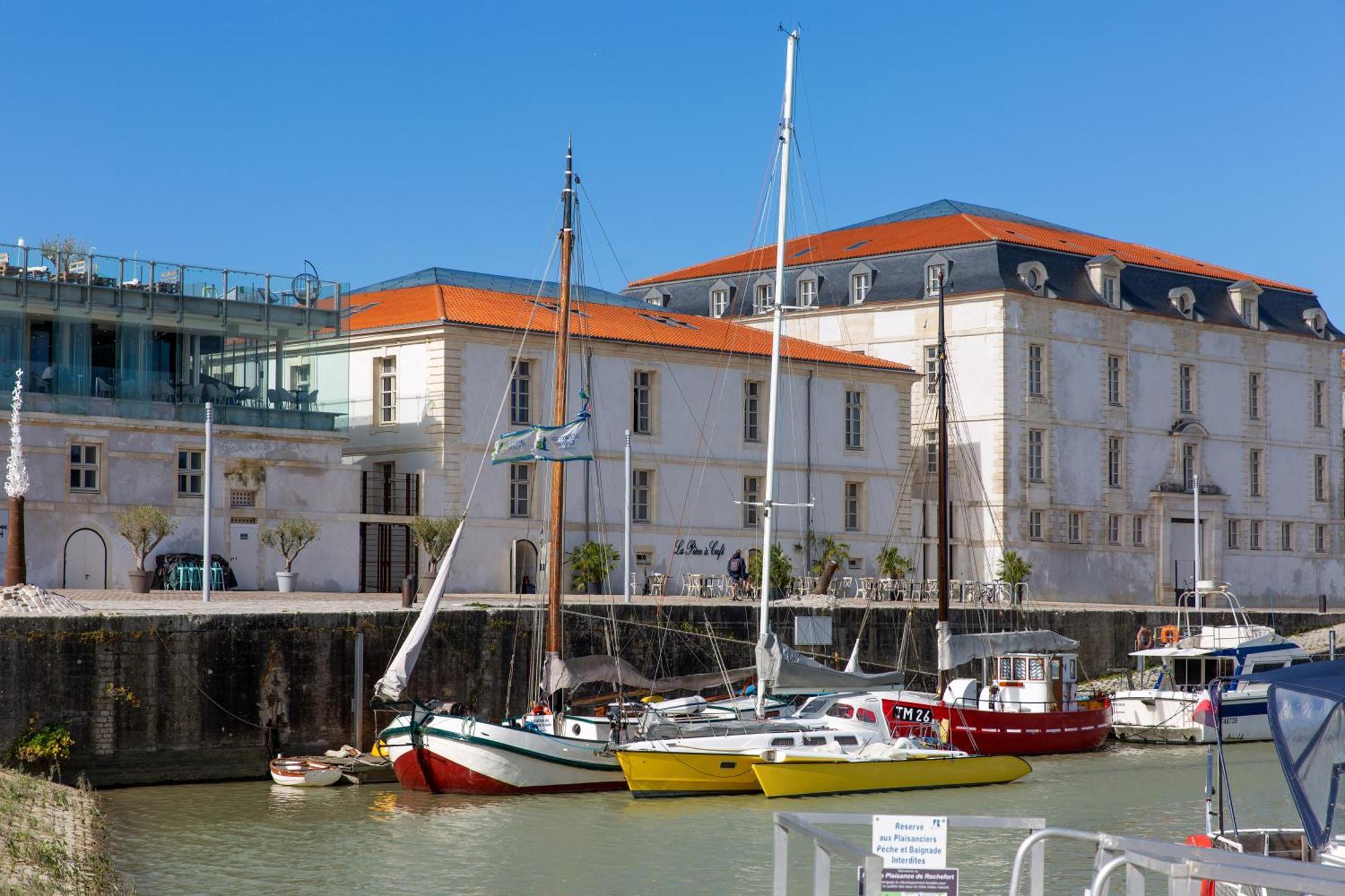 Résidence de la Corderie Royale - Meublés de Tourisme Rochefort-sur-Mer Extérieur photo